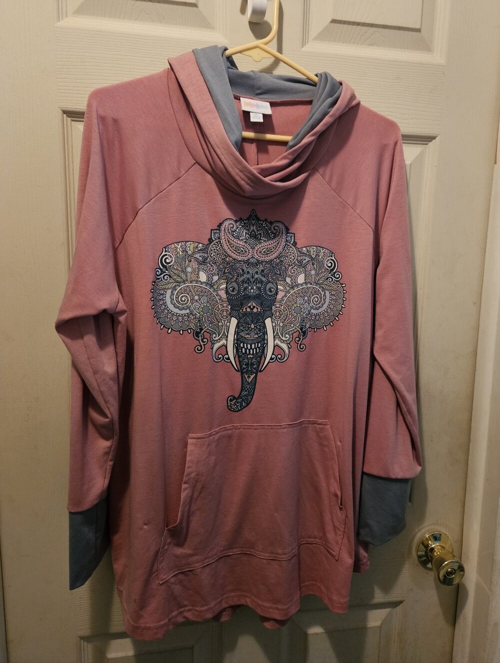 LuLaRoe Amber Hoodie Mauve Features A Decorative Elephant Mandala XL Extra Lg